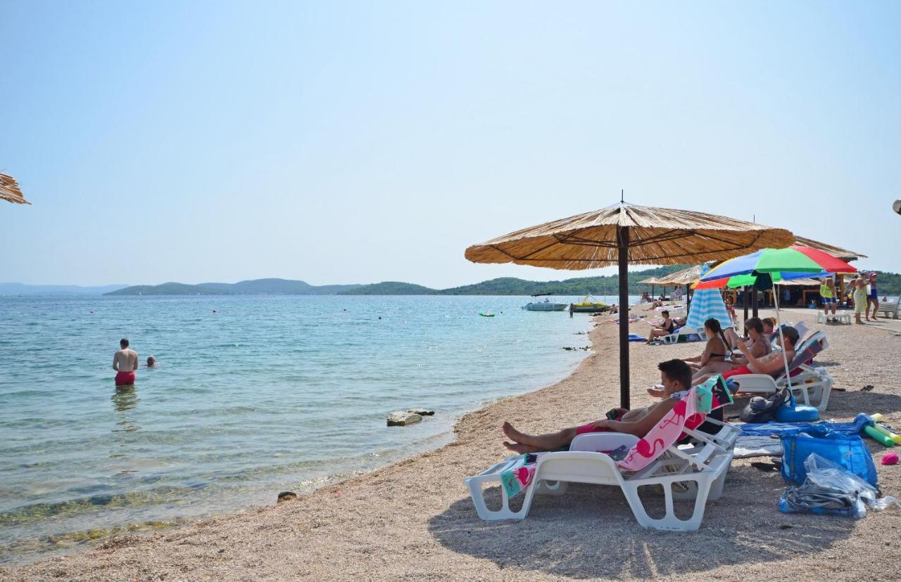 Apartments Toni Vodice Eksteriør billede