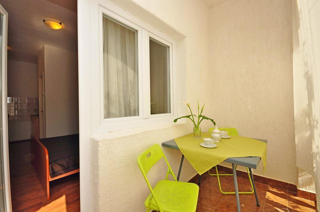 Apartments Toni Vodice Eksteriør billede