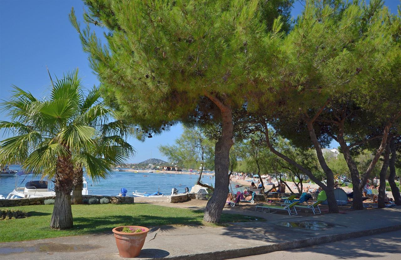 Apartments Toni Vodice Eksteriør billede